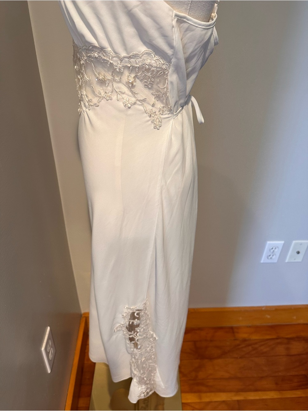 Vintage Denette White Lace-Trim Slip Dress - Picture 16 of 16
